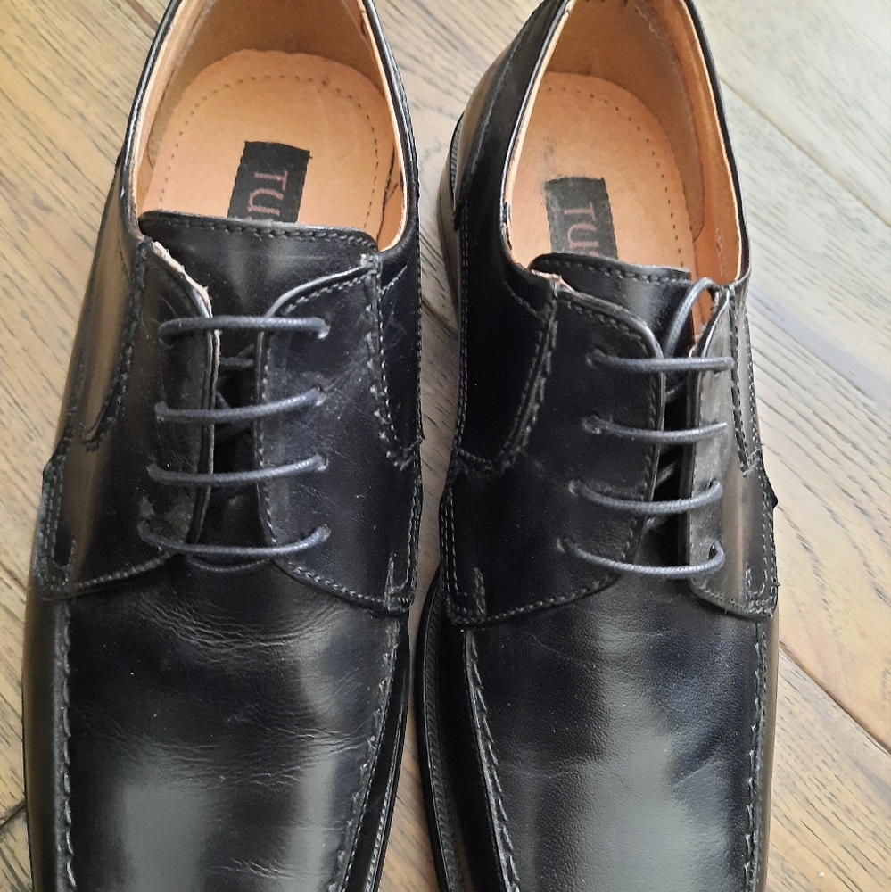 Tuscan Lace Up Leather Dress Shoes - Picture 5 of 13